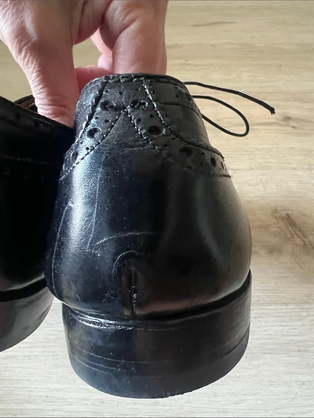 ALDEN 909 Wingtip Cap-Toe Black Lace-Up Oxford -11.5 B/D